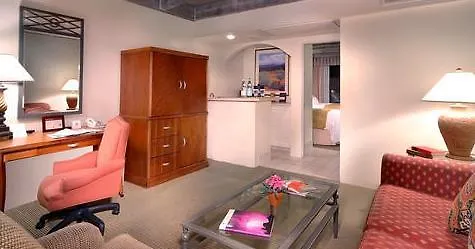 Scottsdale Cottonwoods Resort & Suites 3*,