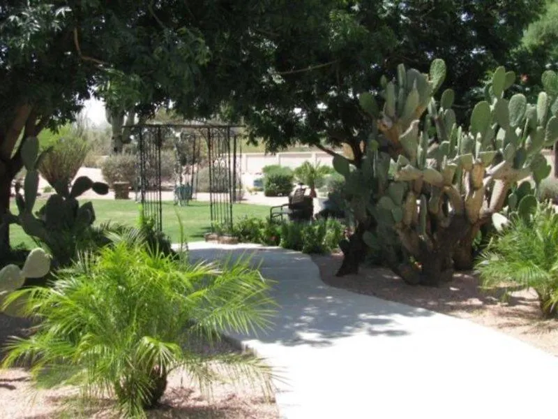 Hotel Scottsdale Cottonwoods Resort & Suites