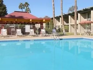Hotel Scottsdale Cottonwoods Resort & Suites